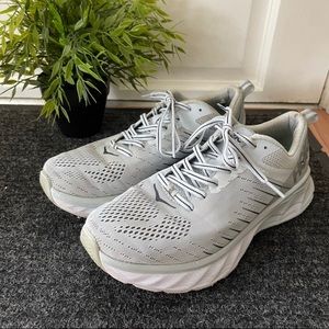 Hoka One One Arahi 3 Sneakers